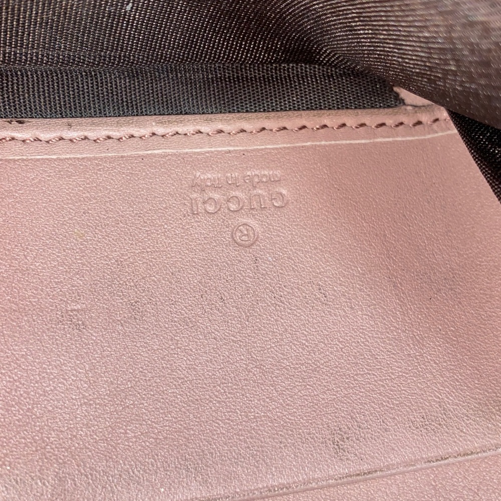 Authentic GUCCI SOHO Interlocking G Patent Leather Zippy Wallet - Picture 11 of 17